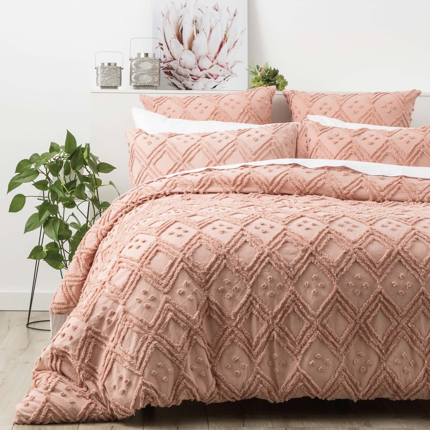 Medallion Cotton Vintage Washed Tufted Blush Quilt Cover Set by Park Avenue Queen