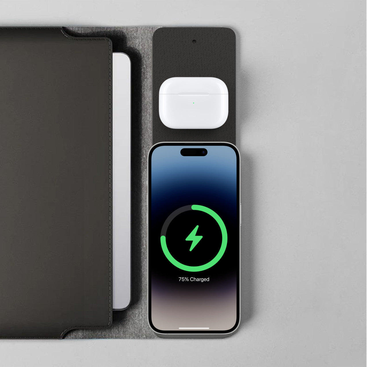 Laser Wireless Charging Laptop Sleeve Up to 16 Inch Black