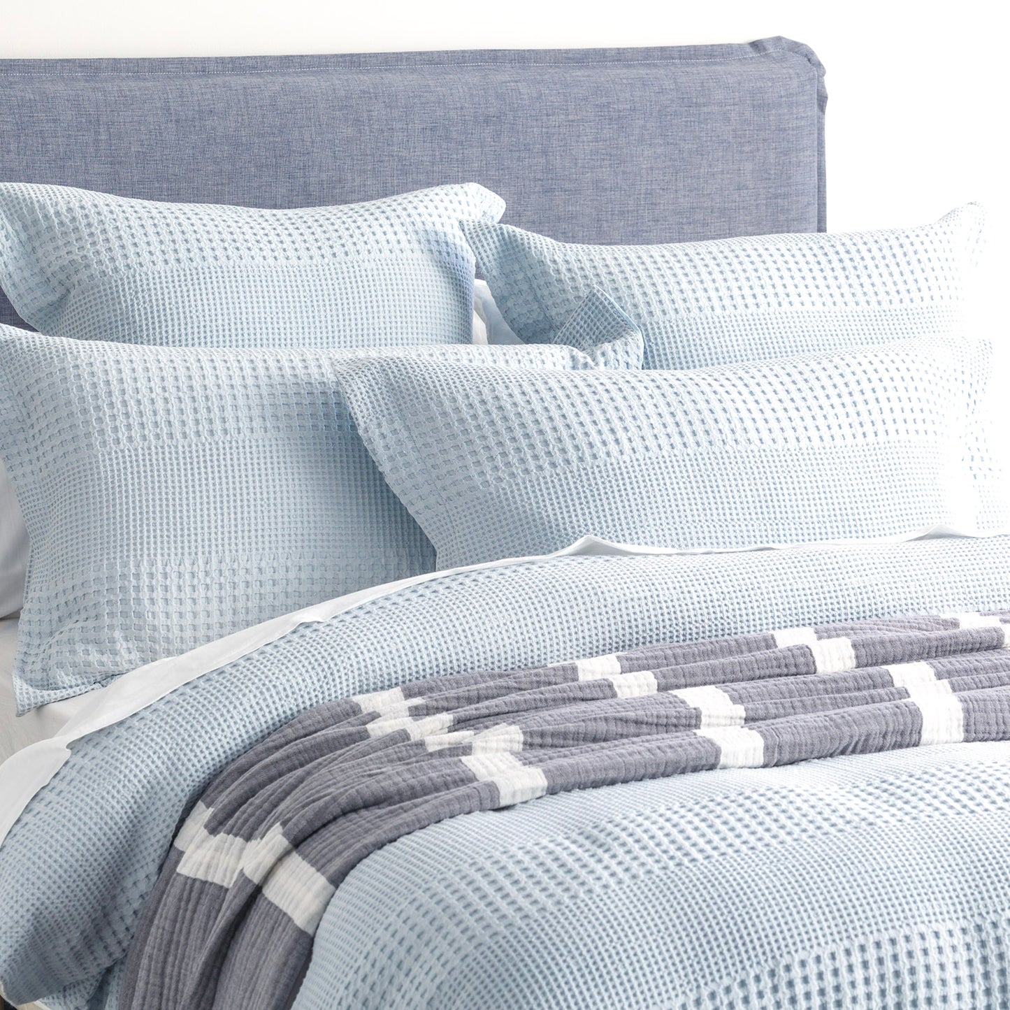 Elegance Waffle Cotton Jacquard Sky Quilt Cover Set by Renee Taylor Super King