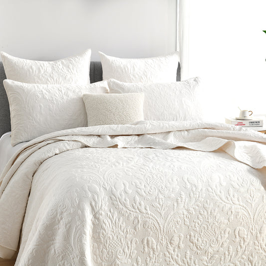 Berlin Jacquard Stone Coverlet Set by Renee Taylor Queen/King
