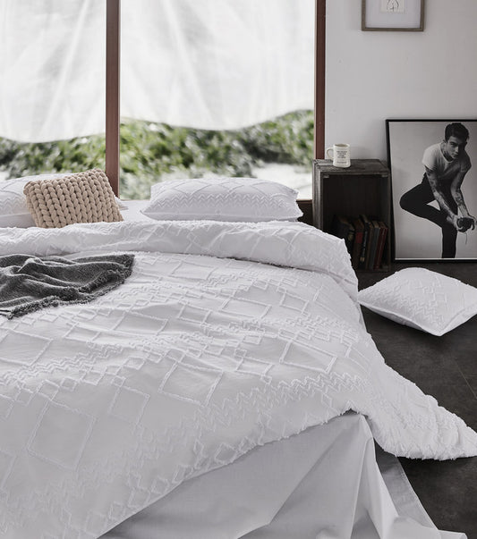 100% Premium Tufted Microfibre Quilt Cover Set - Ultra-Soft, Durable Embroidery Bedding Comforter Set - Machine Washable & Zipper Closure - White - Single