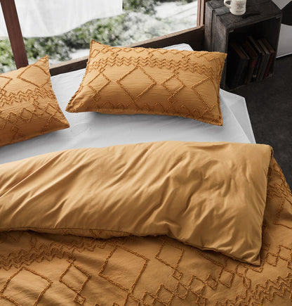 100% Premium Tufted Microfibre Quilt Cover Set - Ultra-Soft, Durable Embroidery Bedding Comforter Set - Machine Washable & Zipper Closure - Caramel - Double