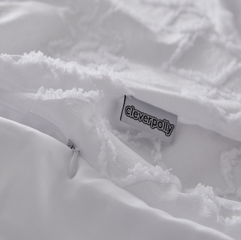 100% Premium Tufted Microfibre Quilt Cover Set - Ultra-Soft, Durable Embroidery Bedding Comforter Set - Machine Washable & Zipper Closure - White - Double