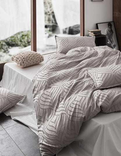 100% Premium Tufted Microfibre Quilt Cover Set - Ultra-Soft, Durable Embroidery Bedding Comforter Set - Machine Washable & Zipper Closure - Beige - Queen