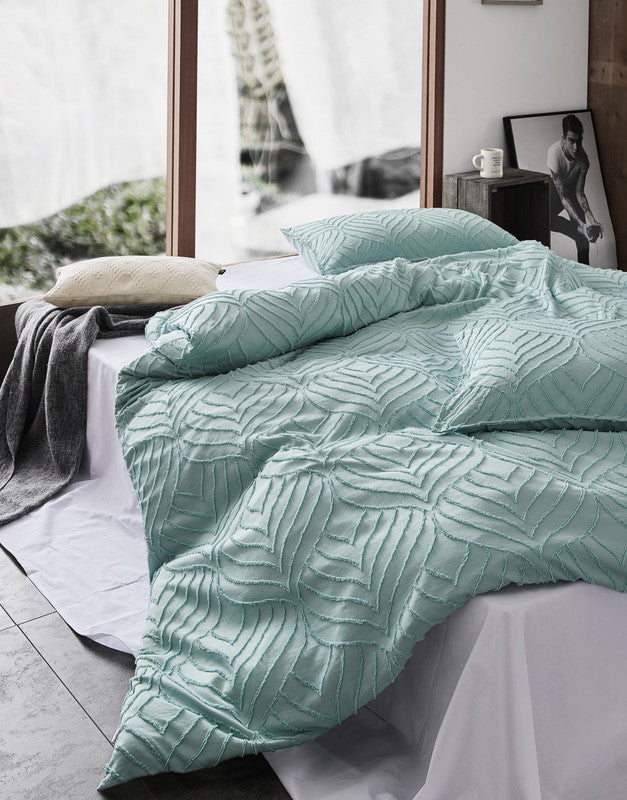 100% Premium Tufted Microfibre Quilt Cover Set - Ultra-Soft, Durable Embroidery Bedding Comforter Set - Machine Washable & Zipper Closure - Sage Green - Queen
