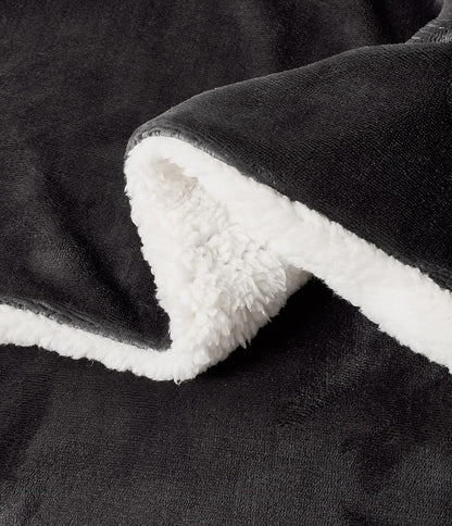 2-in-1 Teddy Sherpa Quilt Cover Set (King Size - Charcoal)