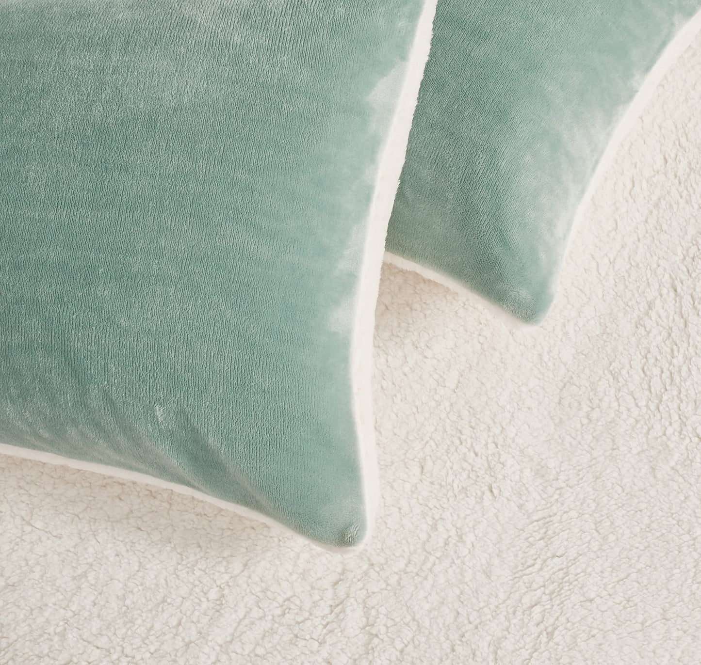 2-in-1 Teddy Sherpa Quilt Cover Set (Sage Green, Super King)