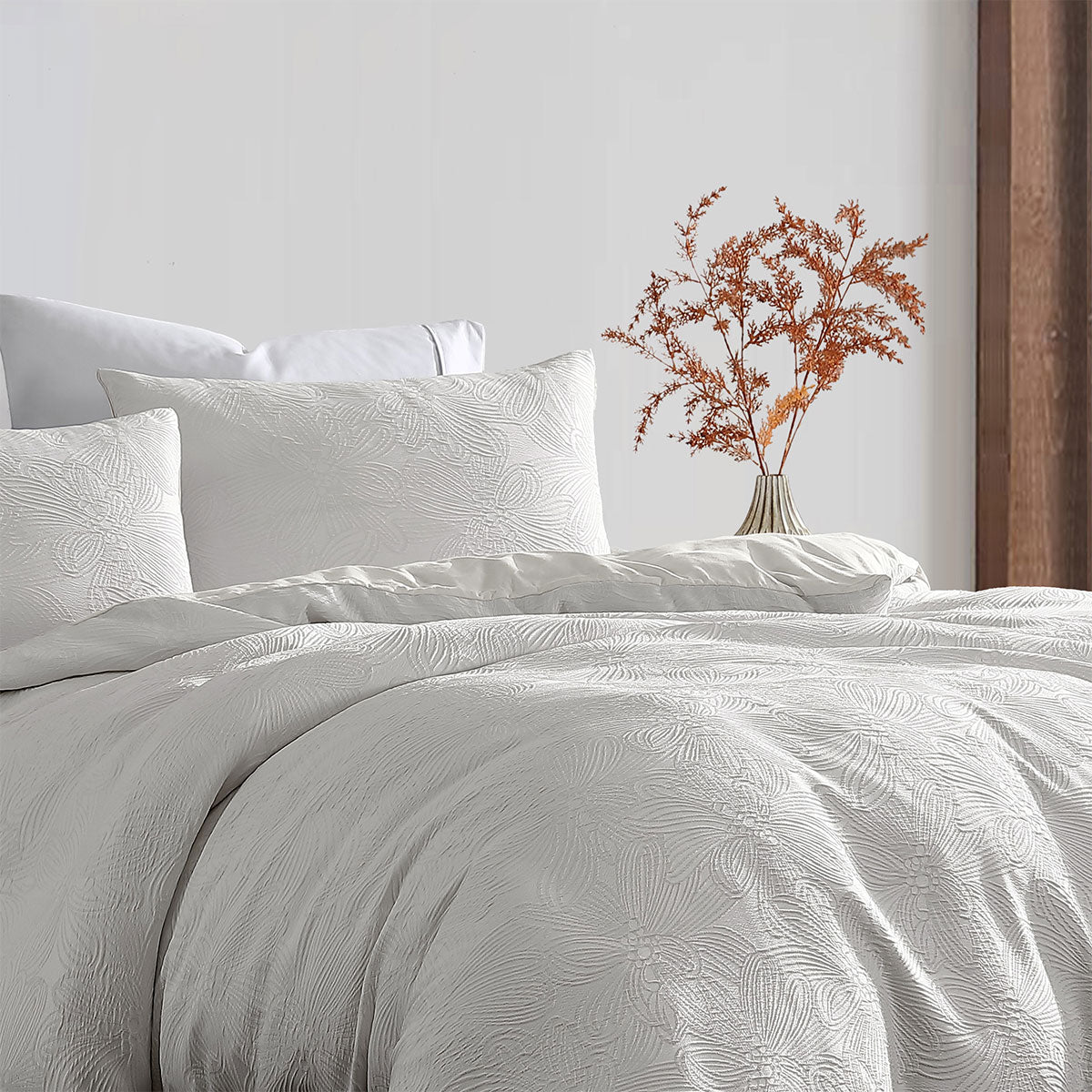 Ardor Avena White Textured Floral Jacquard Quilt Cover Set King