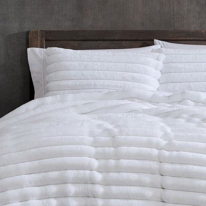 Ardor Jax White Chunky Faux Fur Quilt Cover Set King