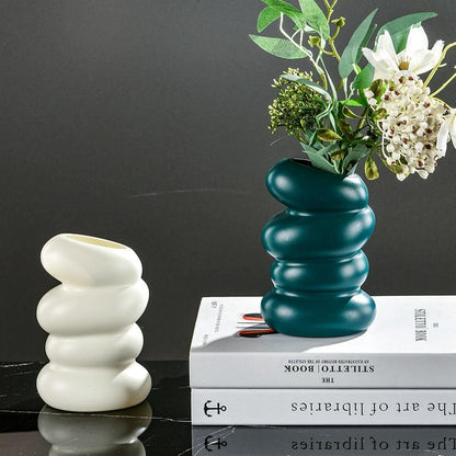 Imitation Glaze Porcelain Spiral Vase for Wet & Dry Flower Arrangements - White