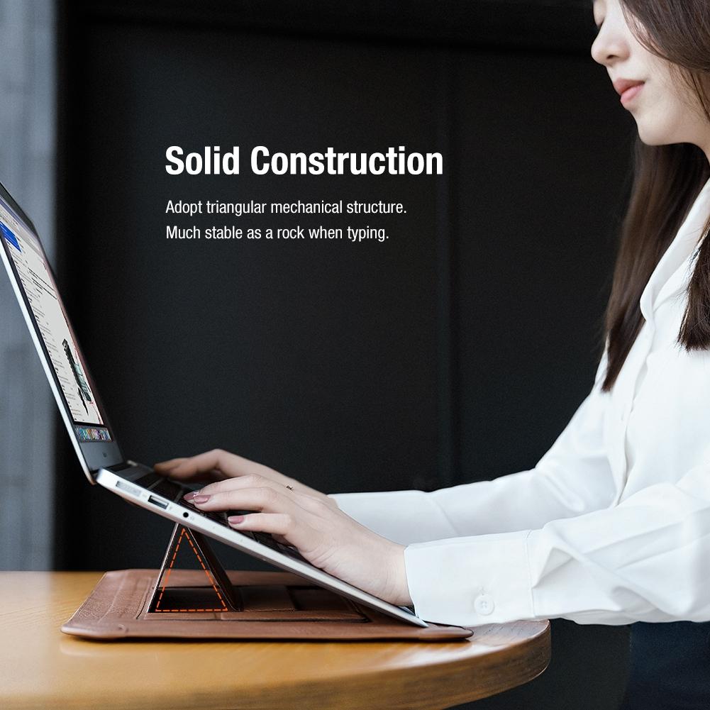 14.0 Inch Water Wave Texture Laptop Sleeve - Versatile Design - Black