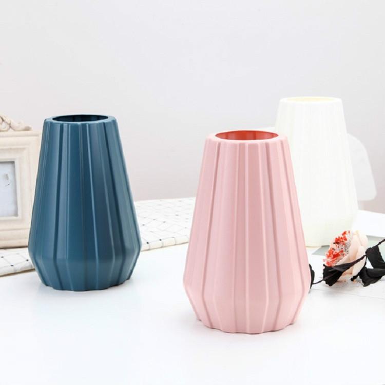 2-piece Plastic Vase for Creative Flower Arrangements - Pink