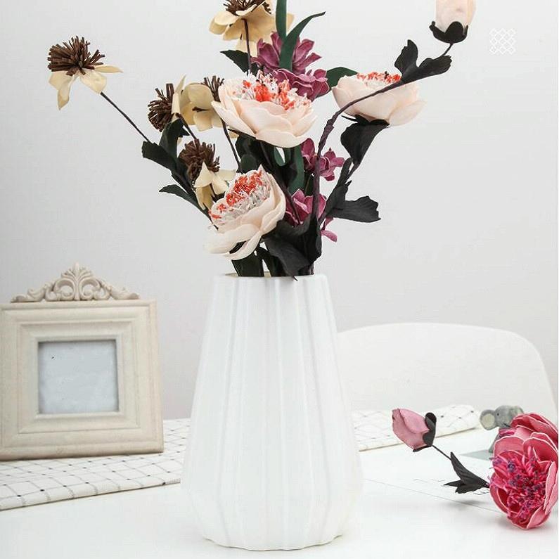 2-piece Plastic Vase for Creative Flower Arrangements - Pink