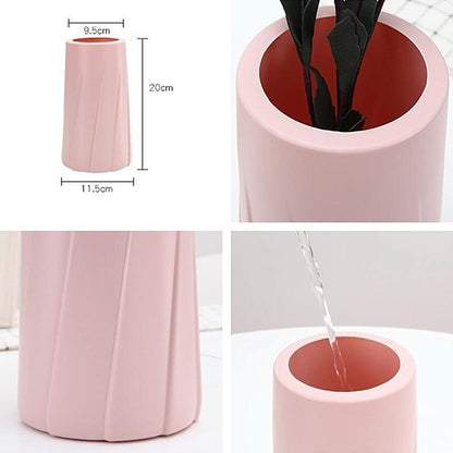 Creative Plastic Vase for Modern Decor - Simple Design - Blue