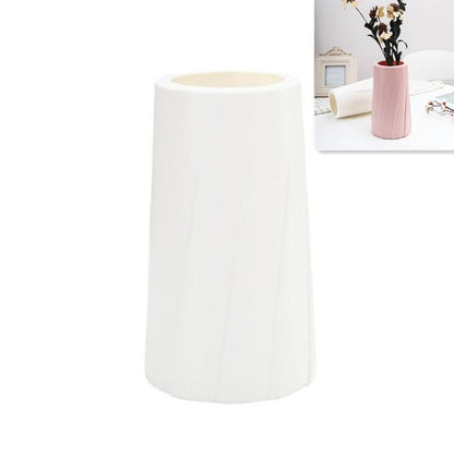 Creative Plastic Vase for Modern Decor - Simple Design - Blue