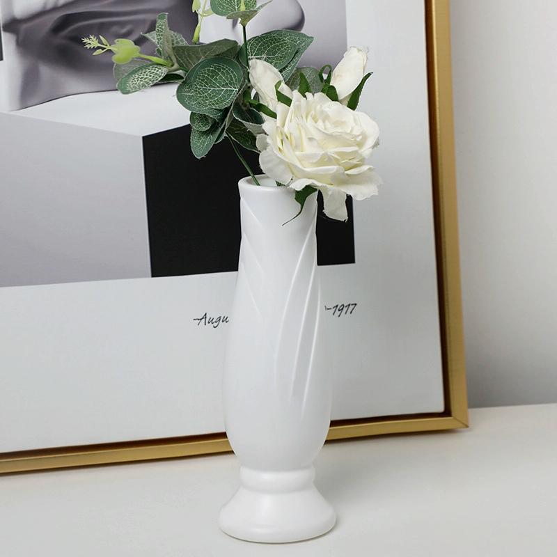 Imitation Porcelain Petal Vase for Drop-proof Home Decor - Green