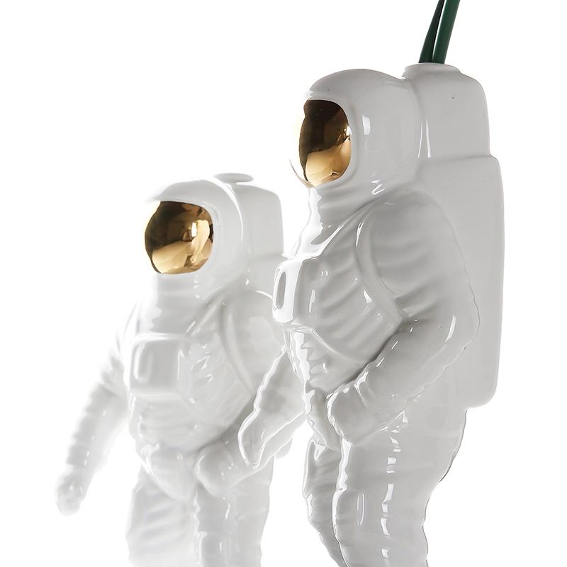 Spacewalker Ceramic Vase with Dried Flowers - Tabletop Decor Tool - White