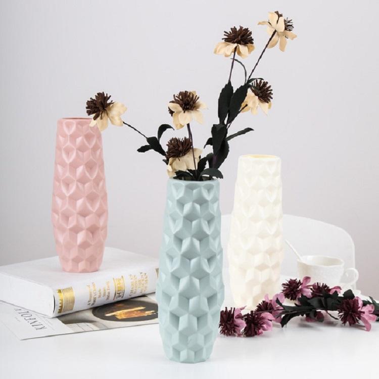 Creative Diamond-shaped Vase for Dry and Wet Flower Arrangements - Blue