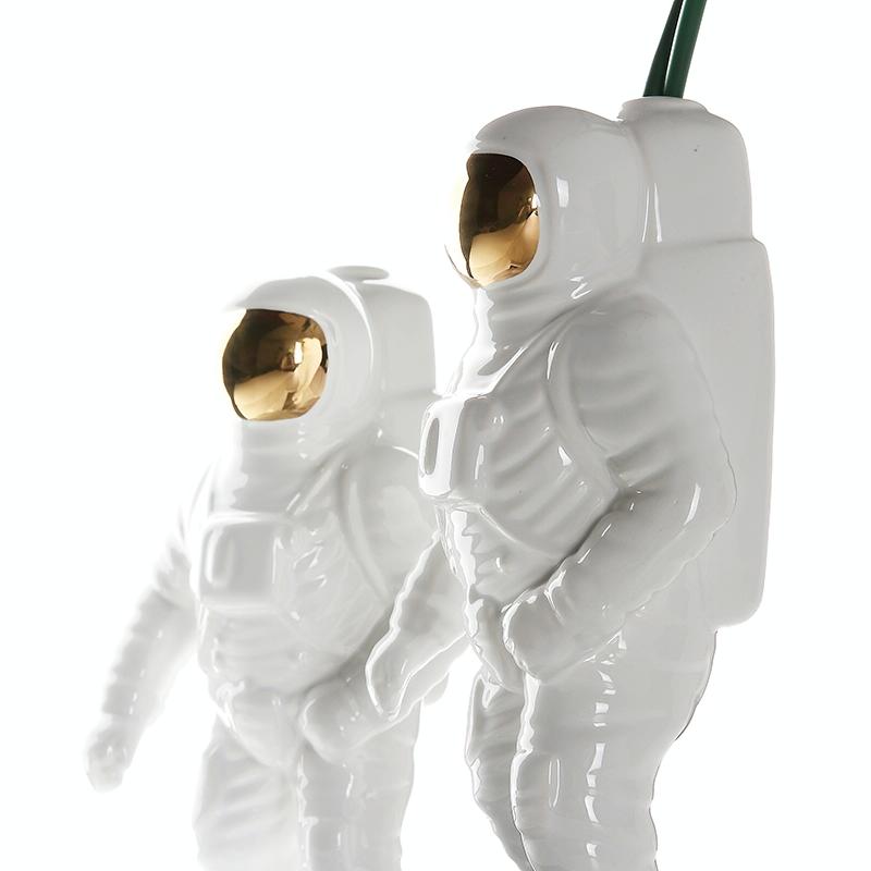 Salute Astronaut Ceramic Vase - Tabletop Decor with Dried Flowers - Gold