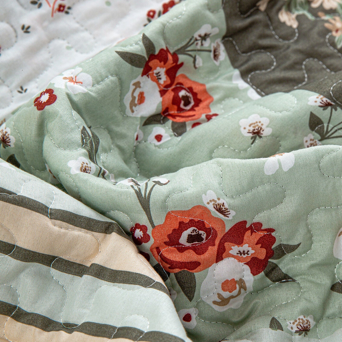Warm Cozy patchwork greem 3 Pc Bedspread & Pillow Cover Set