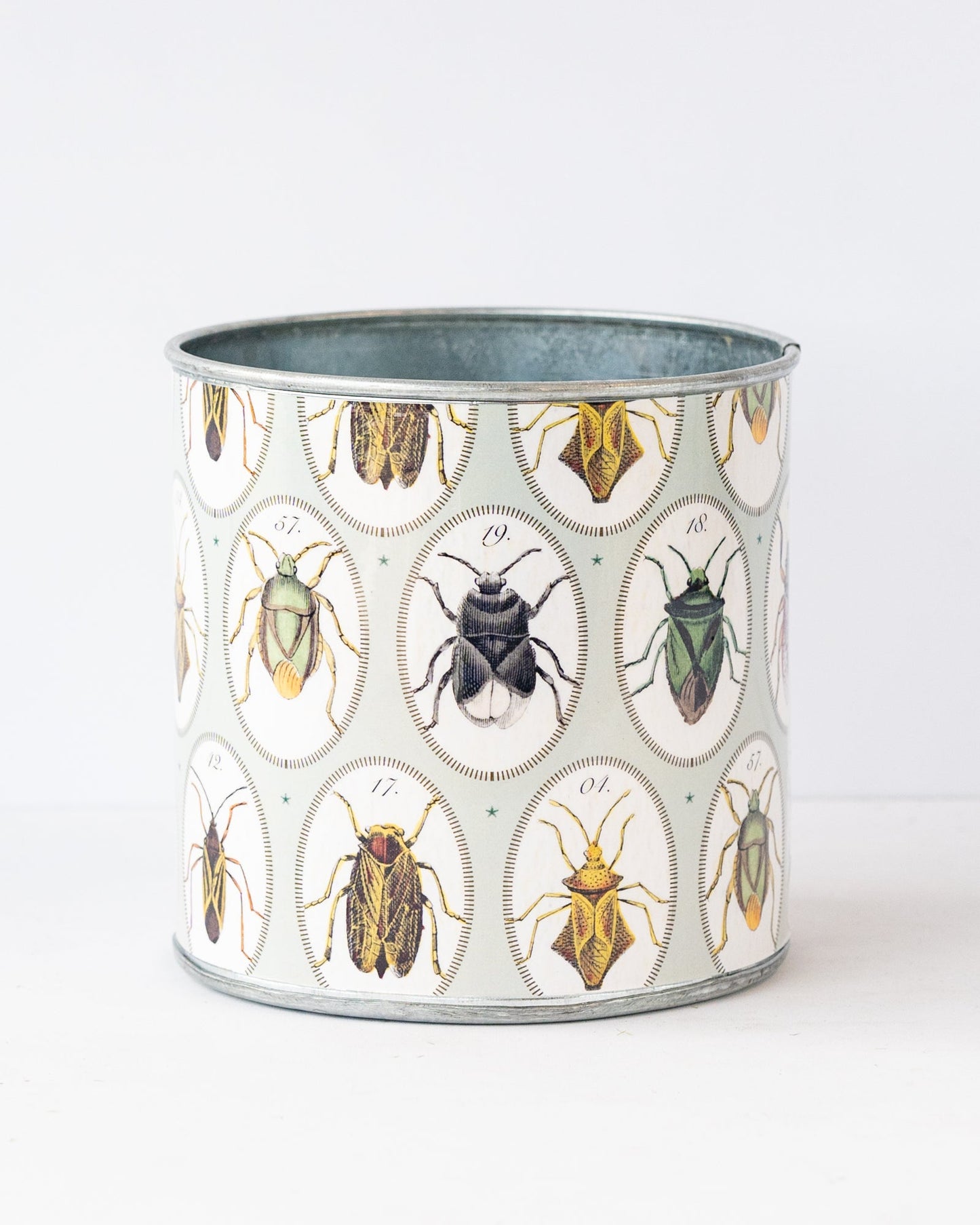 tin-planter-bugtasia-taupe-set-of-4