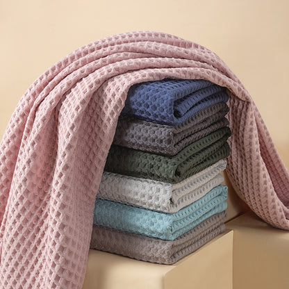 Light Green Pure Cotton Waffle Weave Bath Towel - Soft, Absorbent & Extra Large 70x140 cm for Home Use