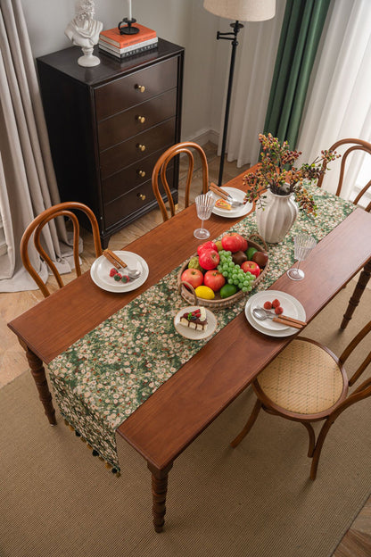 Floral Table Runner with Tassels - Jacquard Green Farmhouse Style (33x160cm)