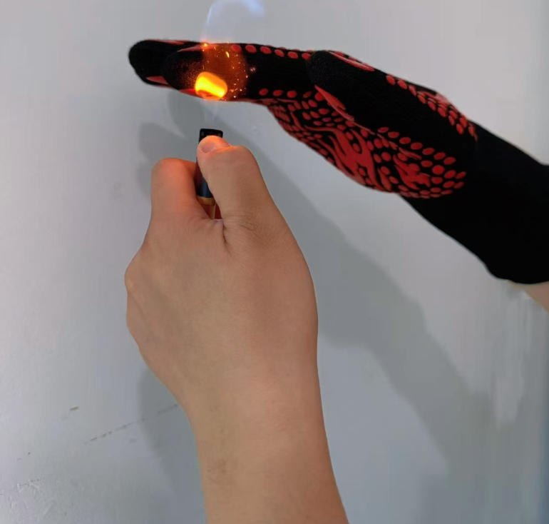 Red a Pair Of Extreme Heat Resistant BBQ Gloves (500°C) - Aramid Fiber with Non-Slip Silicone Grip for Grilling & Oven Use