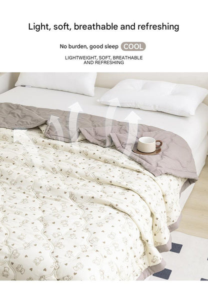 Lightweight Reversible Summer Quilt - Soft, Breathable & Machine Washable Comforter(150x200cm Plaid Bear)