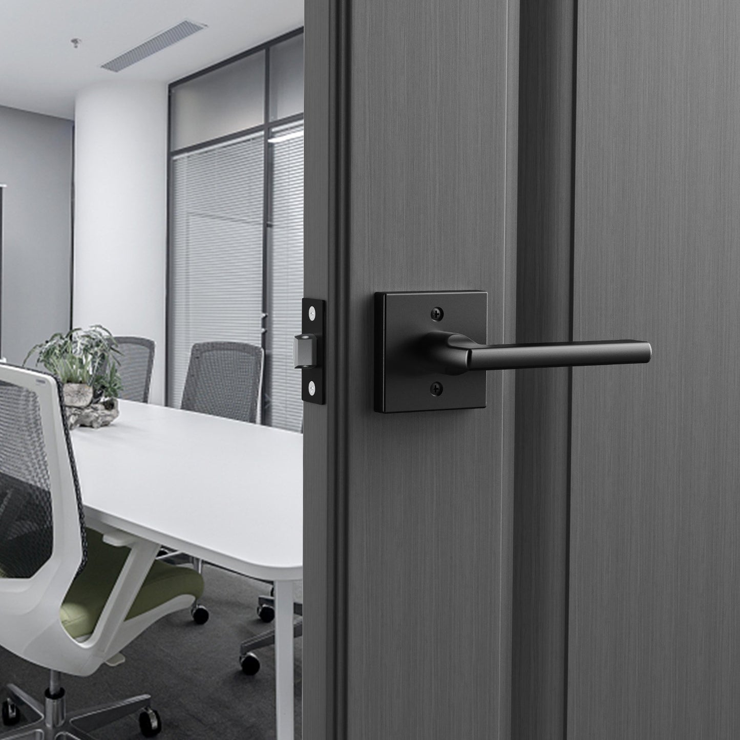 VEVOR Passage Door Handle, 1 Pack Matte Black Door Lever, Left or Right Handing Reversible Lever Non-Locking, Rotation to Open, Square Interior Door Handles for Hallways, Closets, Meeting Spaces