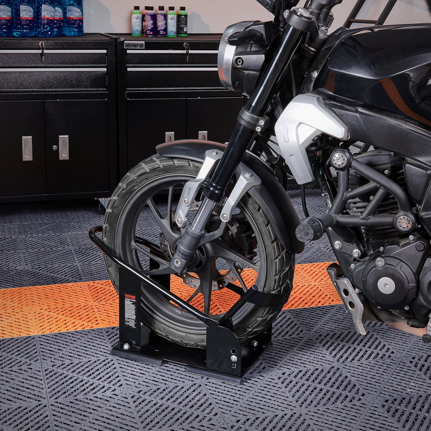 VEVOR Motorcycle Wheel Chock, 816.5 kg Capacity Wheel Cradle Holder, Heavy-duty Steel Motorcycle Front Wheel Stand with 3 Adjustable Holes, For 381-533.4 mm Off-Road Motorcycles, Standard Motorcycles